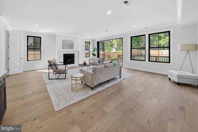 4923 BRANDYWINE ST NW, Washington, DC 20016