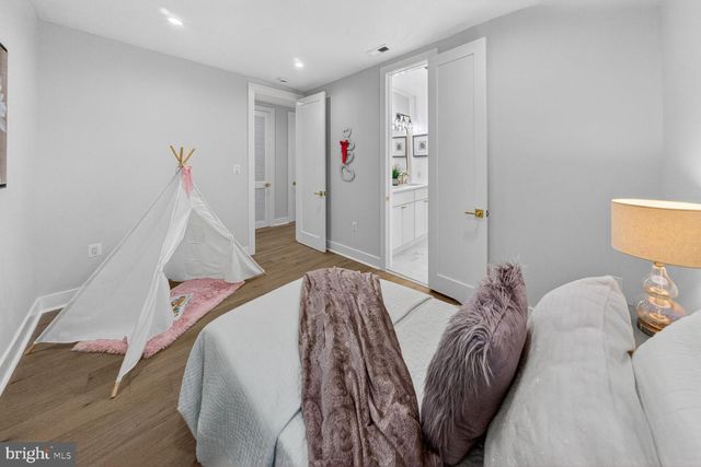 4923 BRANDYWINE ST NW, Washington, DC 20016