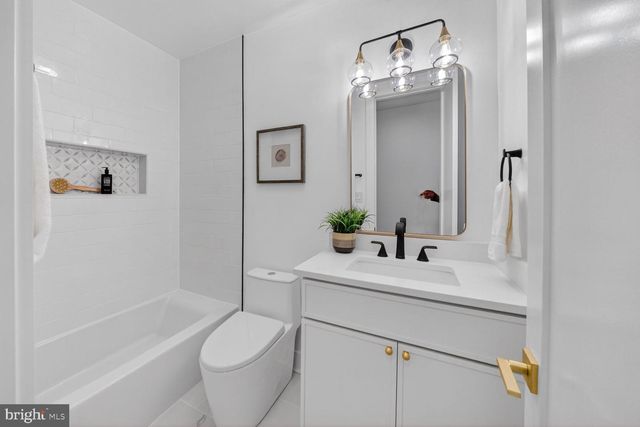 4923 BRANDYWINE ST NW, Washington, DC 20016