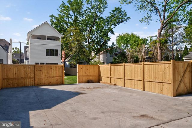 4923 BRANDYWINE ST NW, Washington, DC 20016