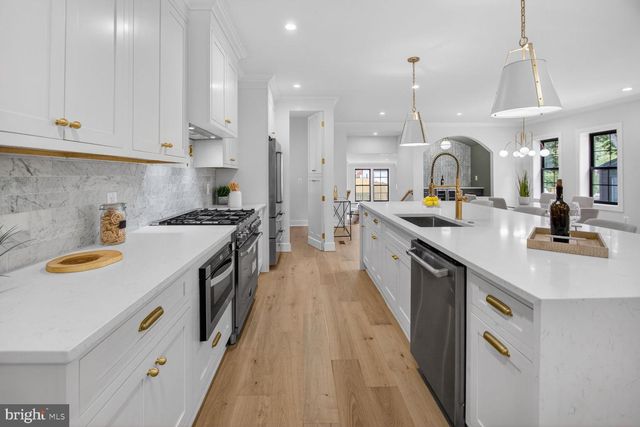 4923 BRANDYWINE ST NW, Washington, DC 20016