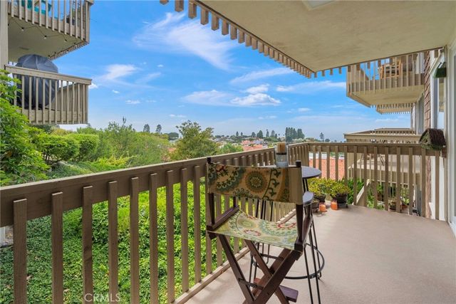 6542 Ocean Crest D207, Rancho Palos Verdes, CA 90275