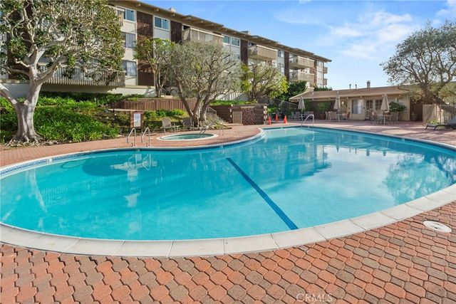 6542 Ocean Crest D207, Rancho Palos Verdes, CA 90275