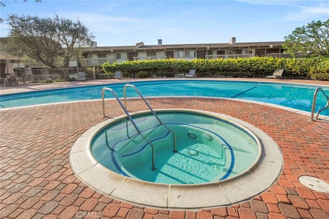 6542 Ocean Crest D207, Rancho Palos Verdes, CA 90275