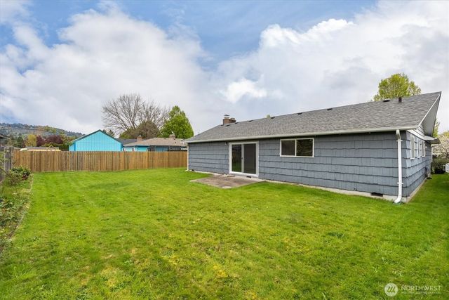 2241 Rose Place, Longview, WA 98632