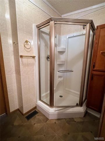 6104 Woodruff Drive, House Springs, MO 63051