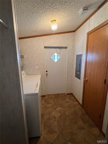 6104 Woodruff Drive, House Springs, MO 63051