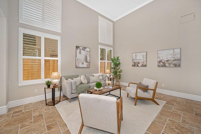 2110 Blackheath Ln, Roseville, CA 95678