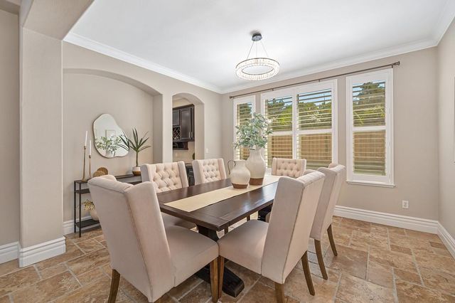 2110 Blackheath Ln, Roseville, CA 95678