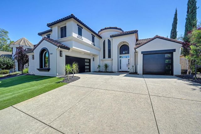 2110 Blackheath Ln, Roseville, CA 95678
