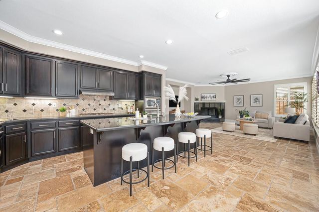 2110 Blackheath Ln, Roseville, CA 95678