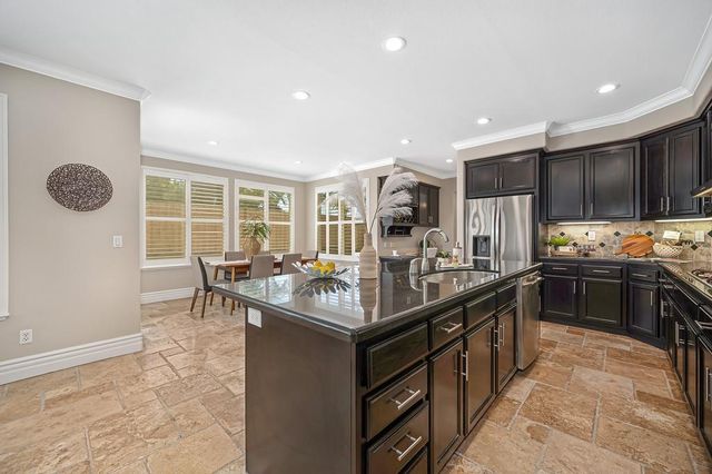 2110 Blackheath Ln, Roseville, CA 95678