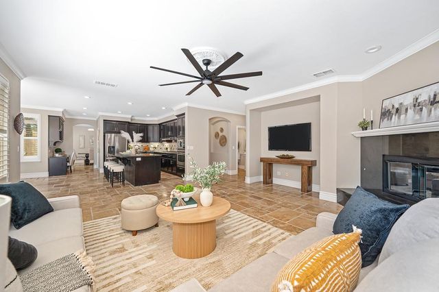 2110 Blackheath Ln, Roseville, CA 95678