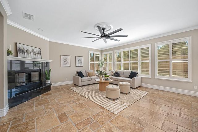 2110 Blackheath Ln, Roseville, CA 95678