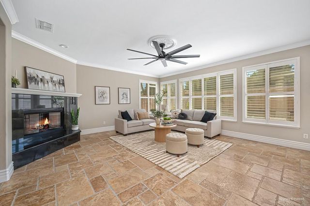 2110 Blackheath Ln, Roseville, CA 95678