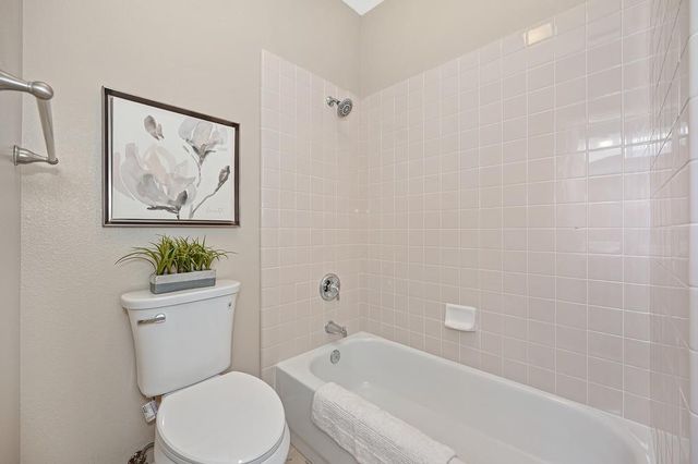 2110 Blackheath Ln, Roseville, CA 95678