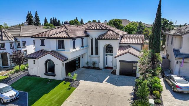 2110 Blackheath Ln, Roseville, CA 95678