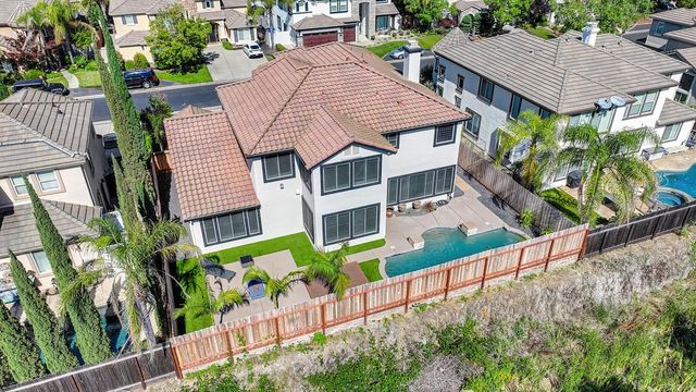 2110 Blackheath Ln, Roseville, CA 95678
