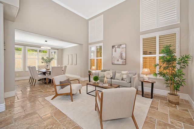 2110 Blackheath Ln, Roseville, CA 95678
