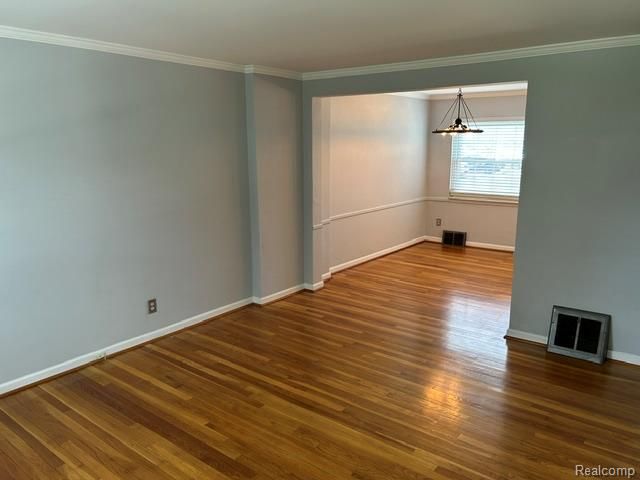 23054 Gary Lane, Saint Clair Shores, MI 48080