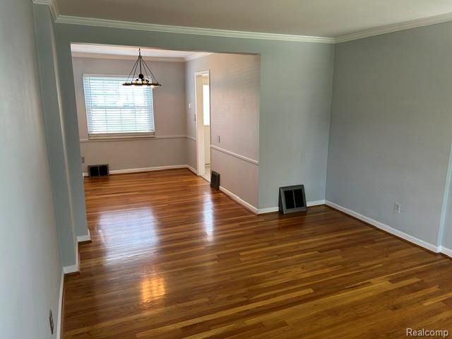 23054 Gary Lane, Saint Clair Shores, MI 48080