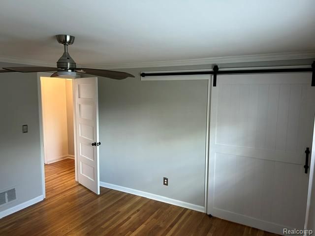 23054 Gary Lane, Saint Clair Shores, MI 48080