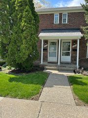 23054 Gary Lane, Saint Clair Shores, MI 48080