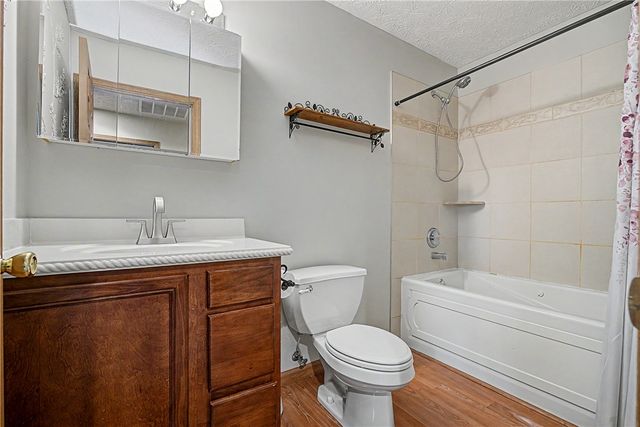 6230 7 Pines Drive, West Carrollton, OH 45449