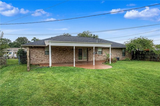 6230 7 Pines Drive, West Carrollton, OH 45449
