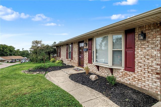6230 7 Pines Drive, West Carrollton, OH 45449