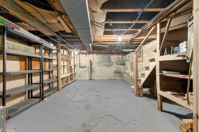 39 WILLOW ST, Bayonne, NJ 07002