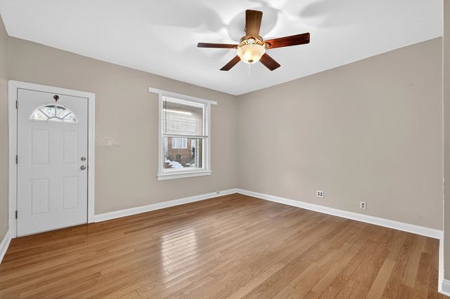 39 WILLOW ST, Bayonne, NJ 07002