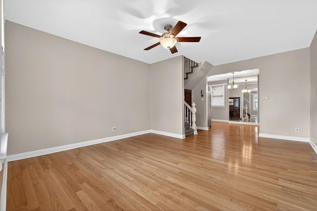 39 WILLOW ST, Bayonne, NJ 07002