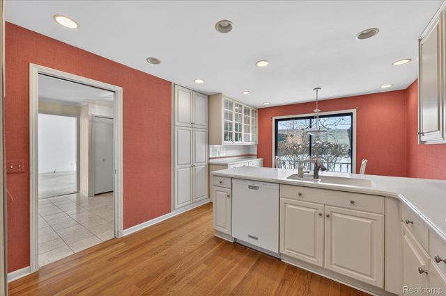 1193 Timberview Trail, Bloomfield Hills, MI 48304