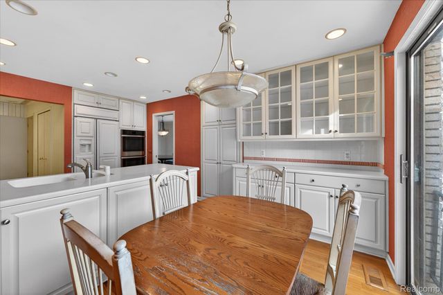 1193 Timberview Trail, Bloomfield Hills, MI 48304