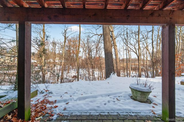 1193 Timberview Trail, Bloomfield Hills, MI 48304