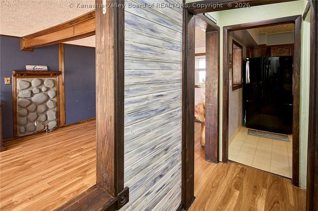 216 Carriage Way, Nitro, WV 25143