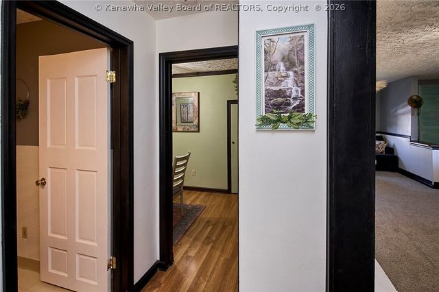 216 Carriage Way, Nitro, WV 25143