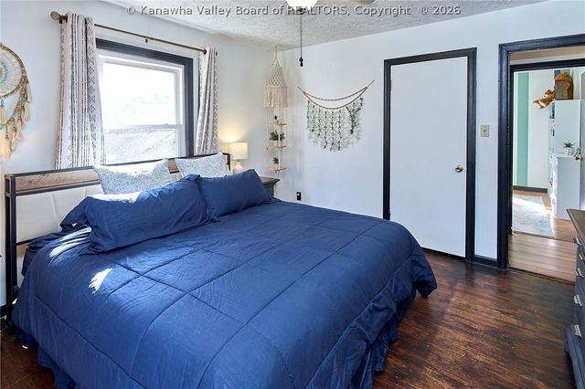 216 Carriage Way, Nitro, WV 25143