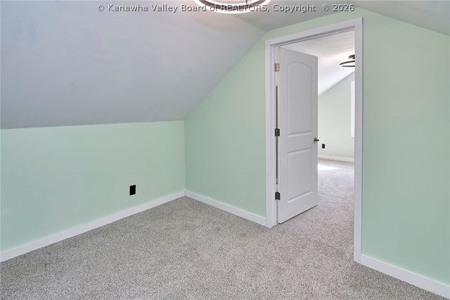 216 Carriage Way, Nitro, WV 25143