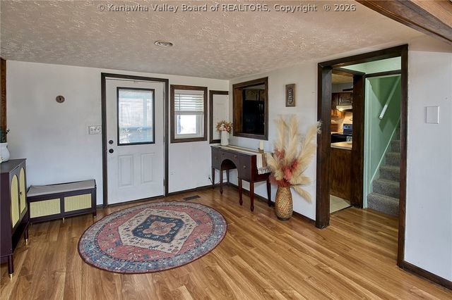 216 Carriage Way, Nitro, WV 25143