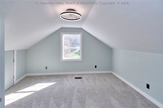 216 Carriage Way, Nitro, WV 25143