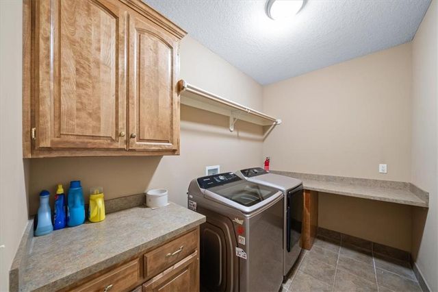 21206 W 82nd Street, Lenexa, KS 66220