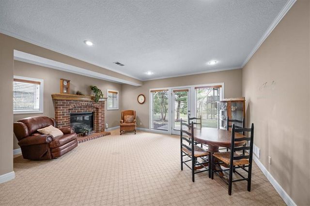 21206 W 82nd Street, Lenexa, KS 66220