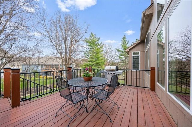 21206 W 82nd Street, Lenexa, KS 66220