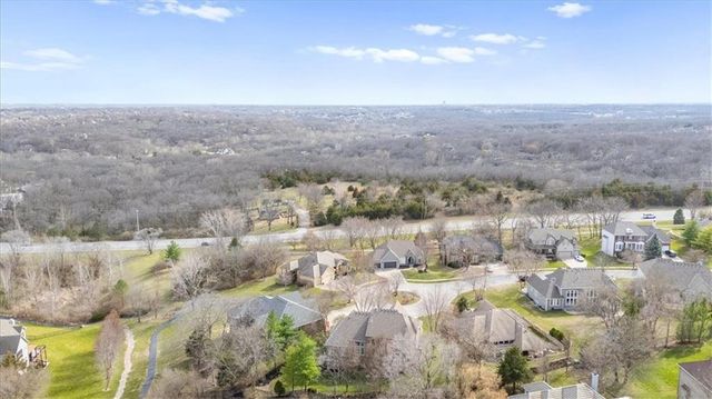 21206 W 82nd Street, Lenexa, KS 66220