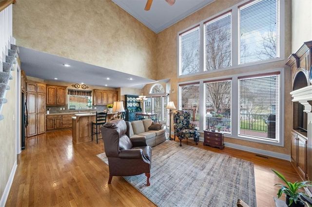 21206 W 82nd Street, Lenexa, KS 66220