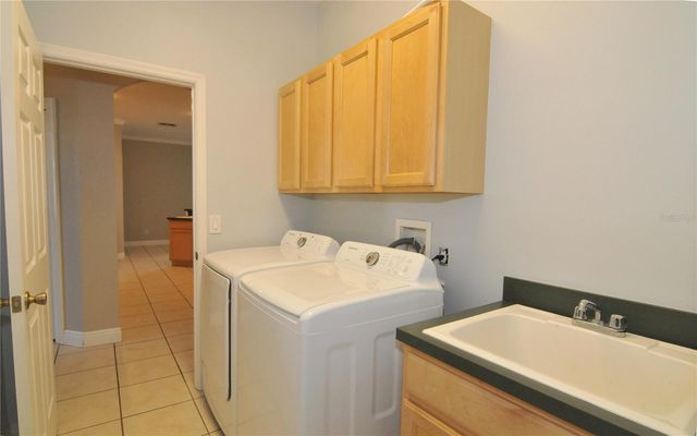 5373 RED LEAF COURT, Oviedo, FL 32765
