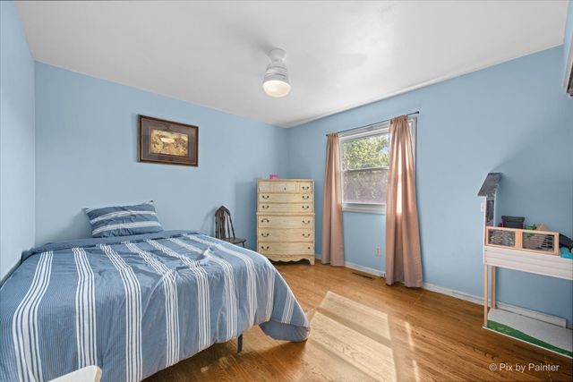 860 Darlington Lane, Crystal Lake, IL 60014