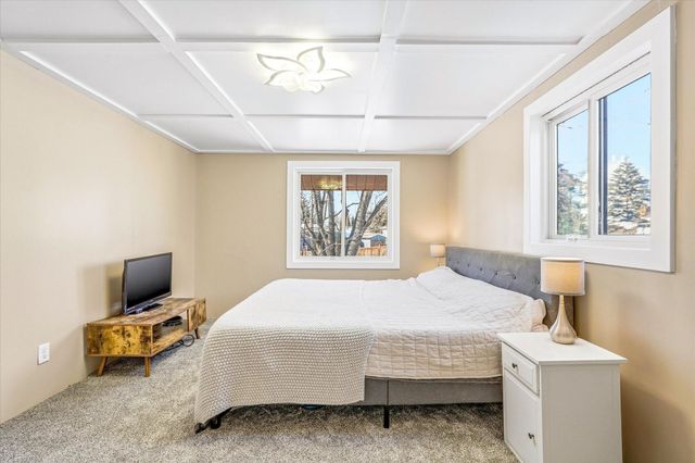 8200 Foothill Road S, Cottage Grove, MN 55016